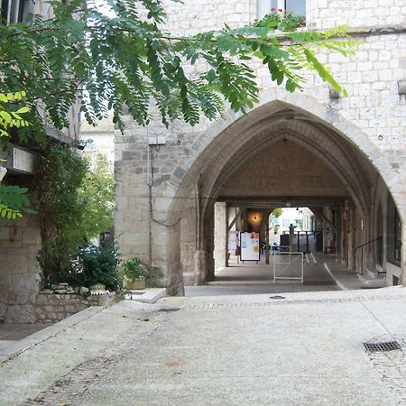 Petit Gite Des Augustins Monflanquin Bagian luar foto