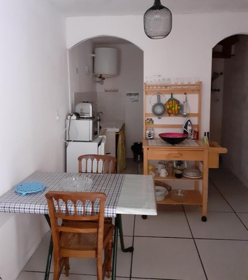 Petit Gite Des Augustins Monflanquin Bagian luar foto