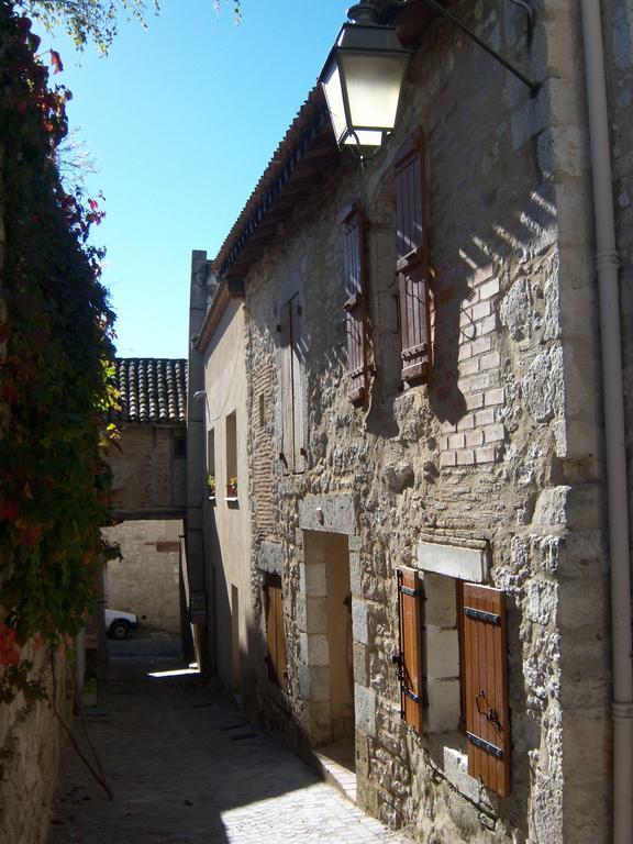 Petit Gite Des Augustins Monflanquin Bagian luar foto
